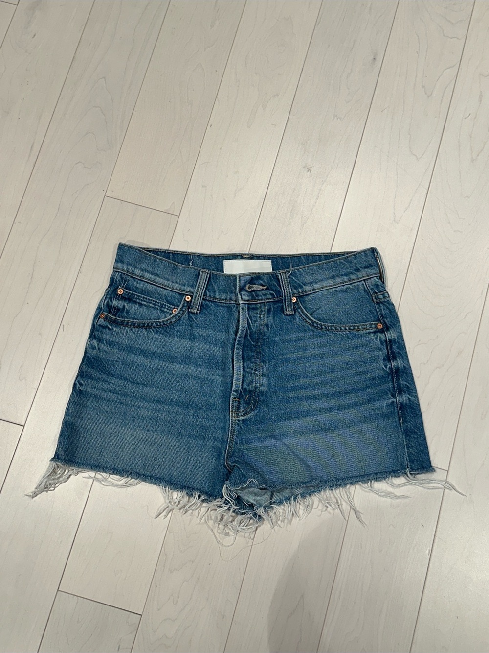 MOTHER The Ditcher Cut Off Short - size 25